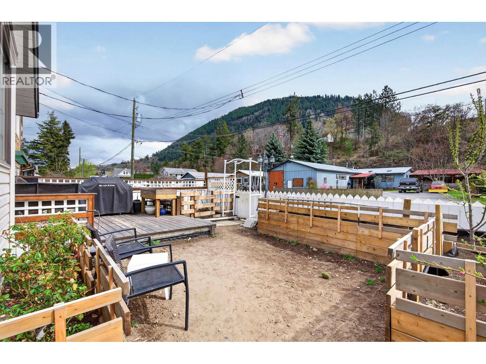 1018 HILLSIDE Avenue - 43