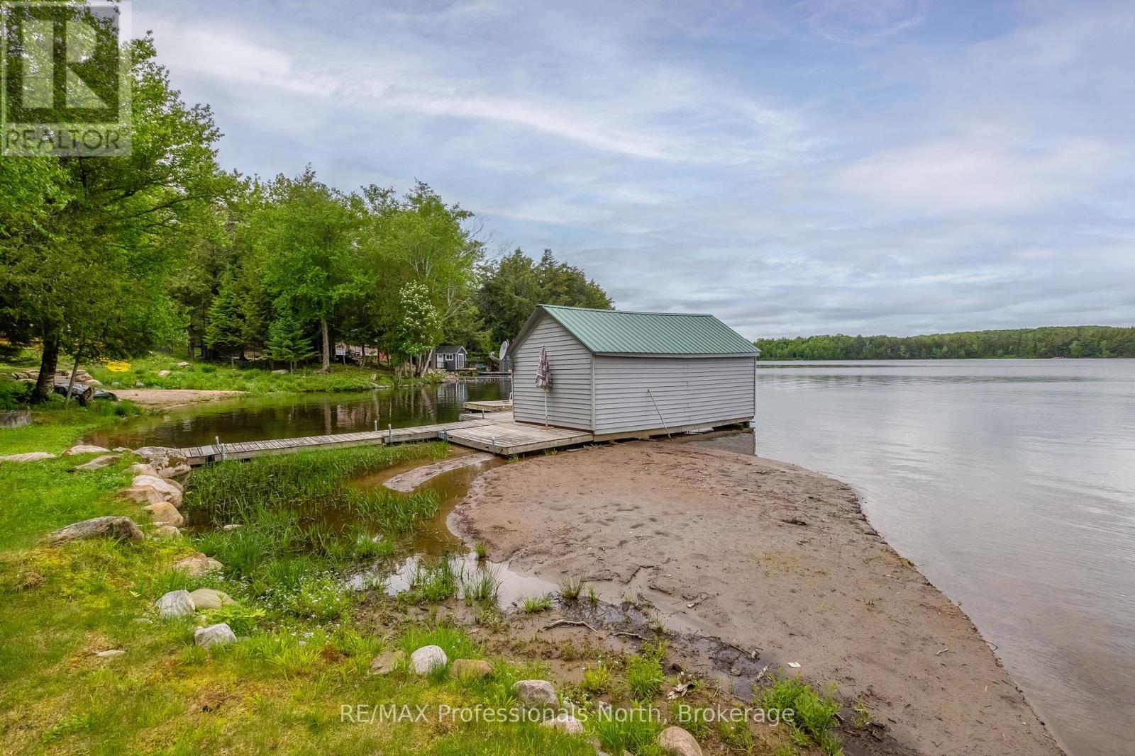 339 SUNNYLEA AVENUE - 10