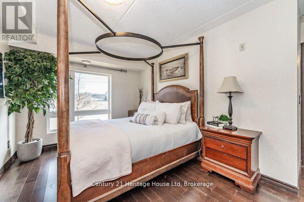 #212 43 GOODWIN DRIVE - 11
