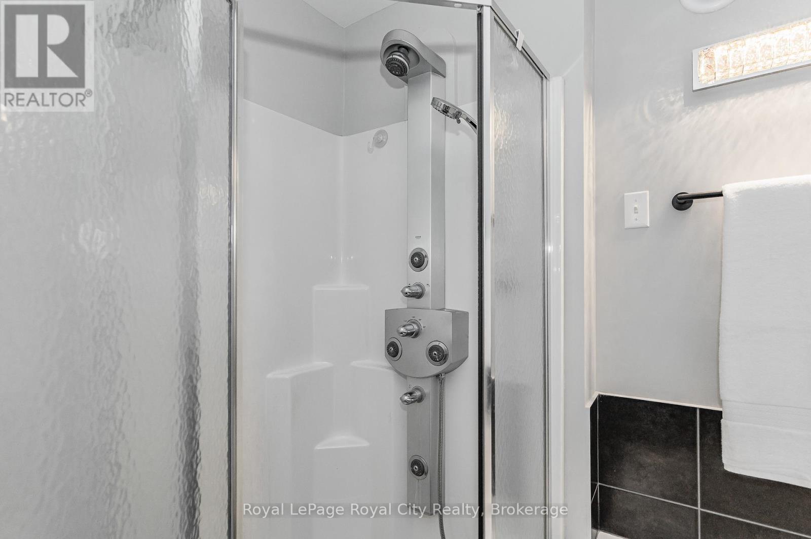 #102 308 WATSON PARKWAY N - 17