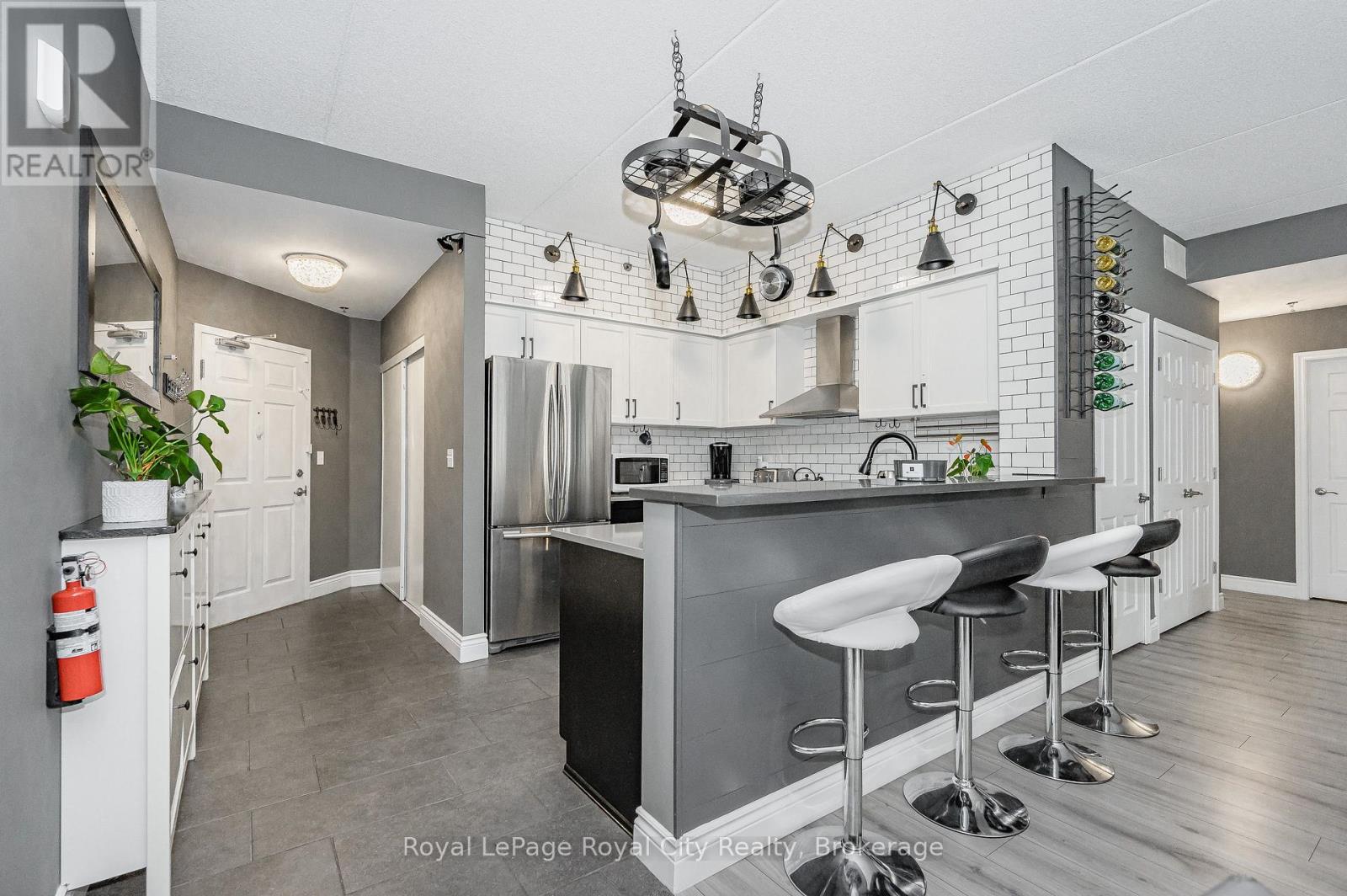#102 308 WATSON PARKWAY N - 3