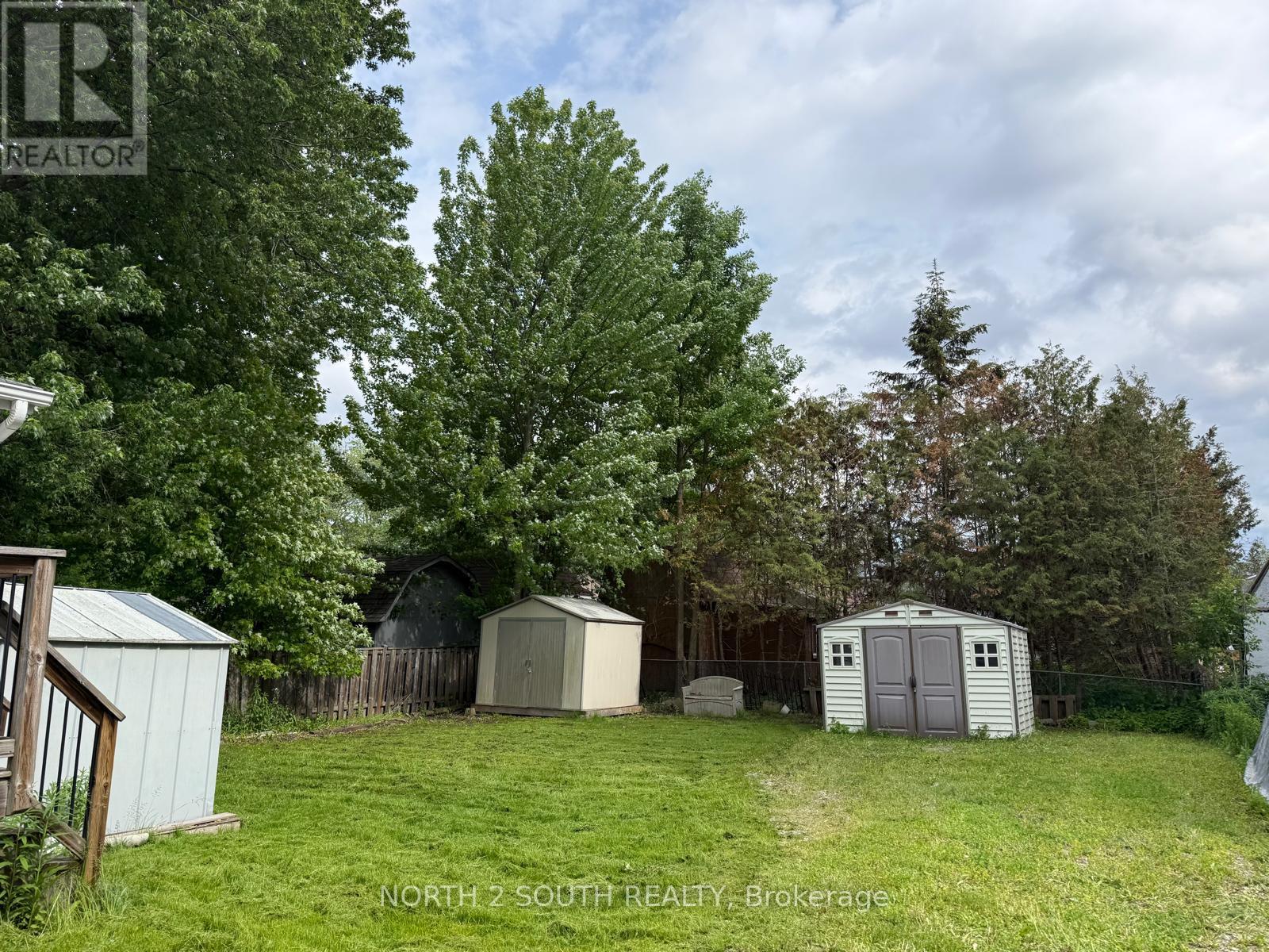 1125 SHORE ACRES DRIVE - 32