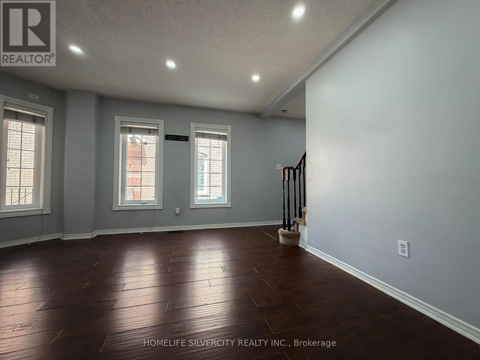 45 PIANE AVENUE - 19