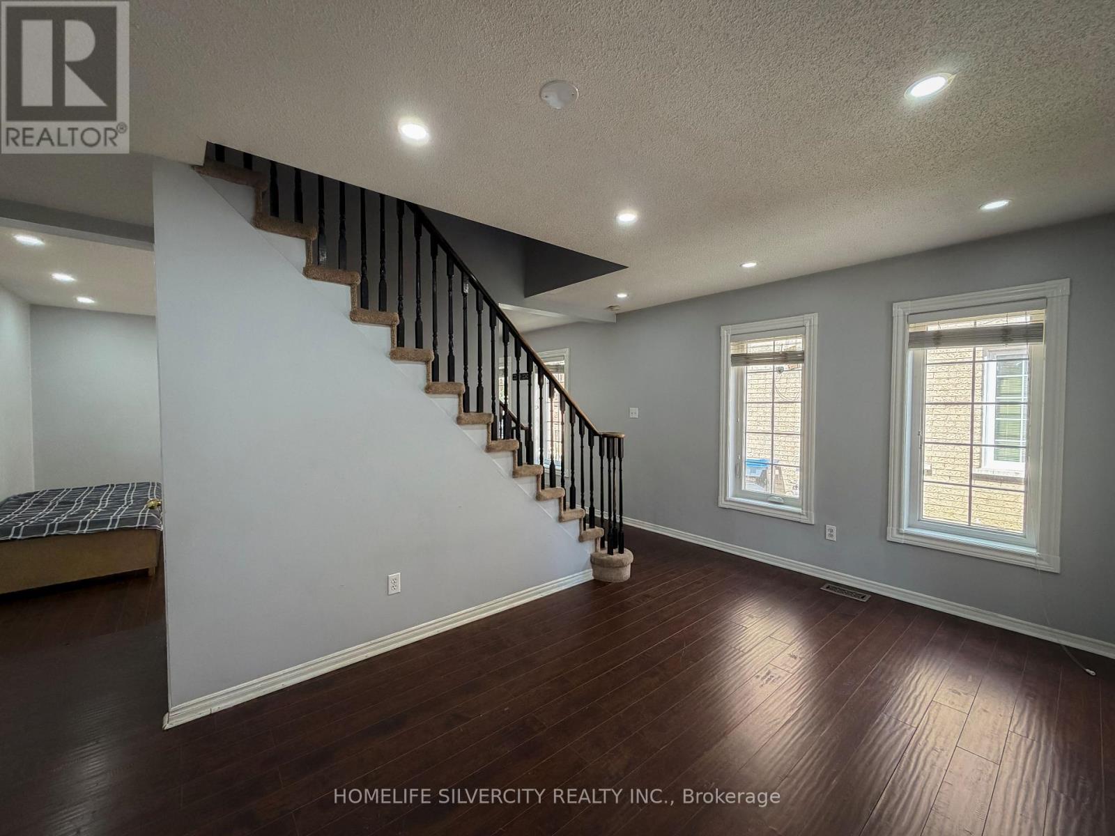 45 PIANE AVENUE - 23