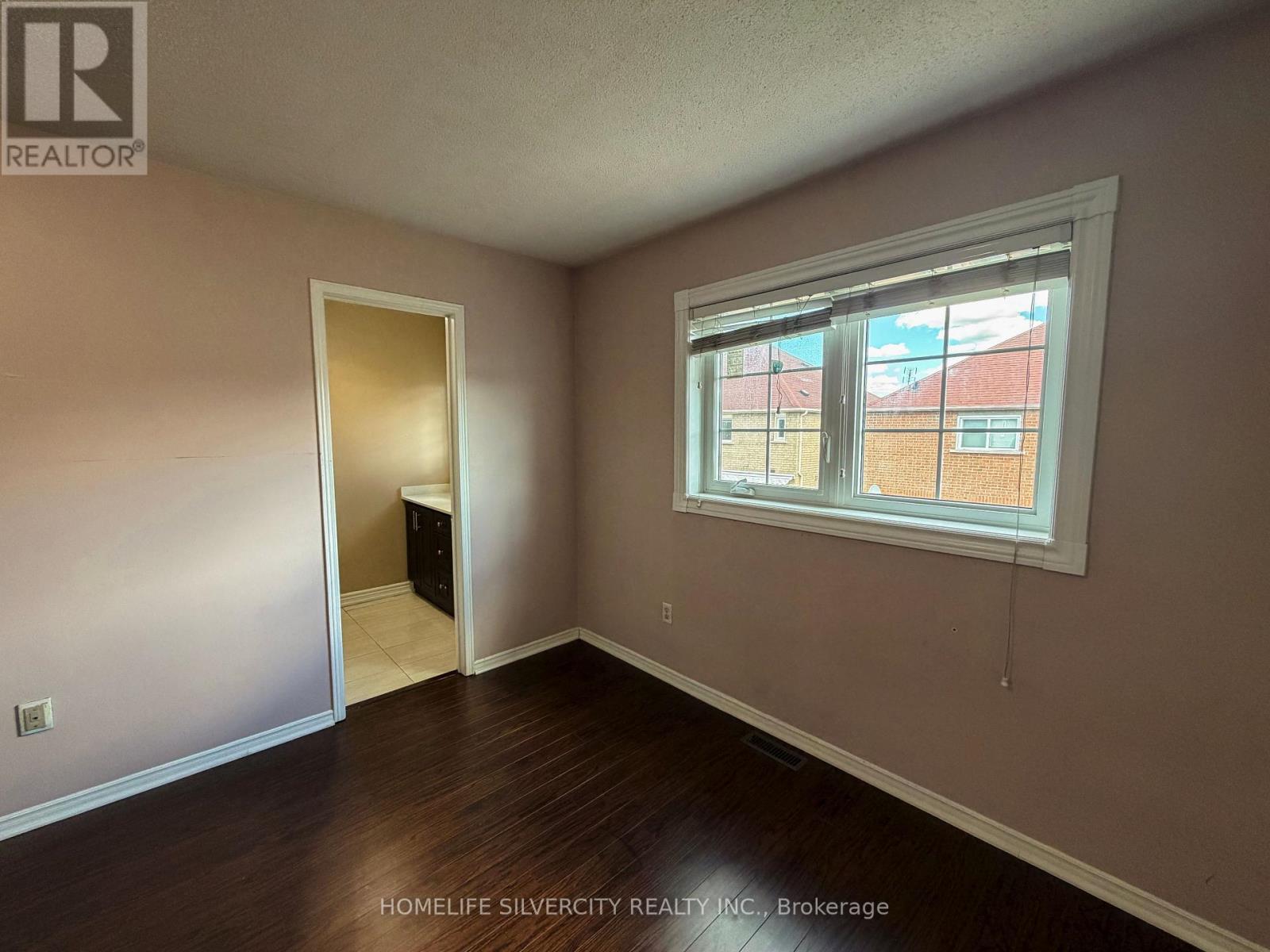 45 PIANE AVENUE - 38