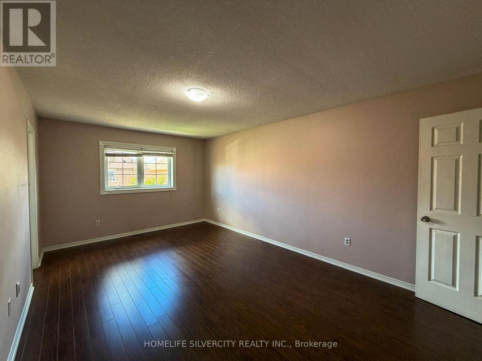 45 PIANE AVENUE - 8