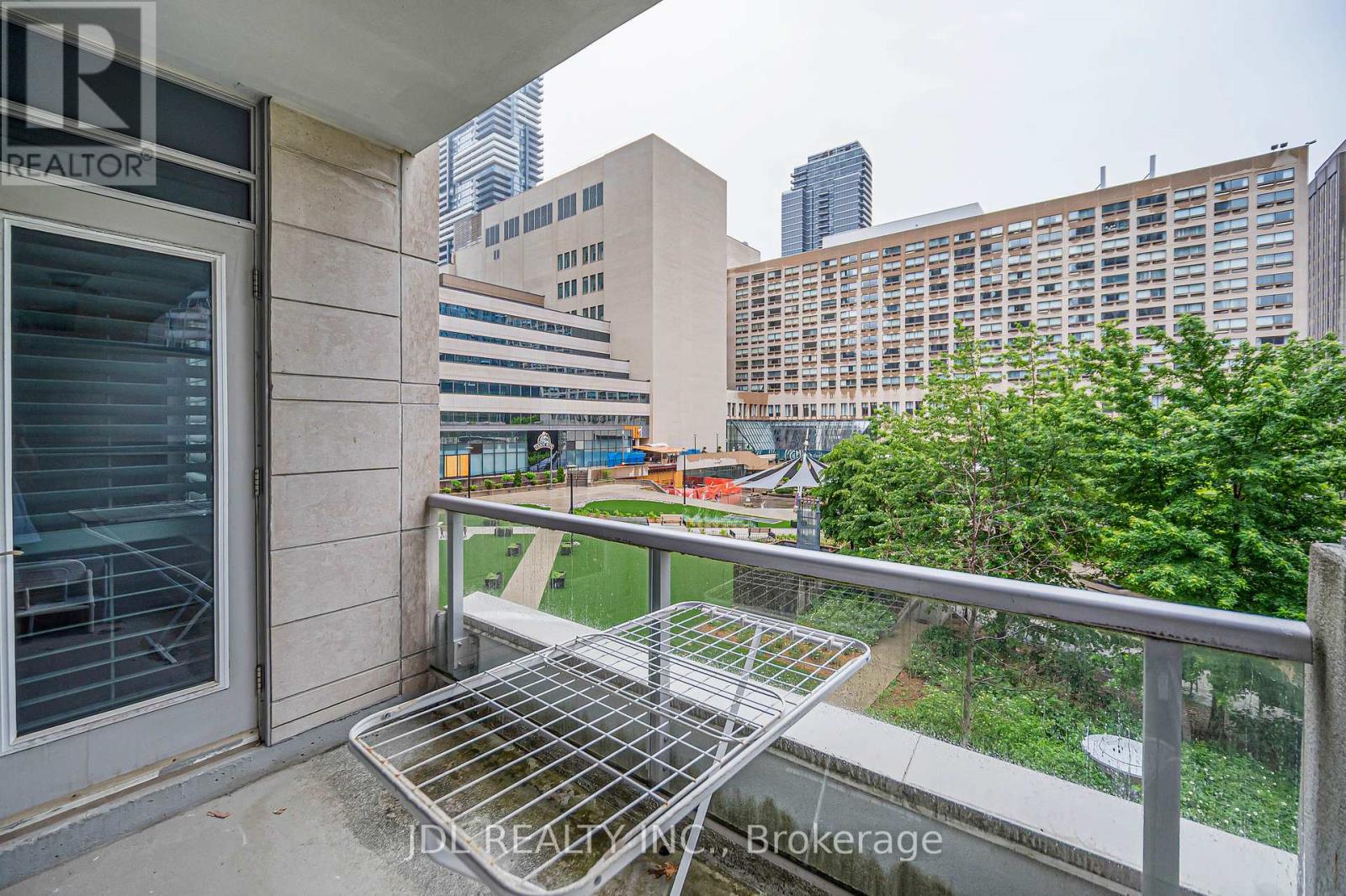 #TH07 761 BAY STREET - 40