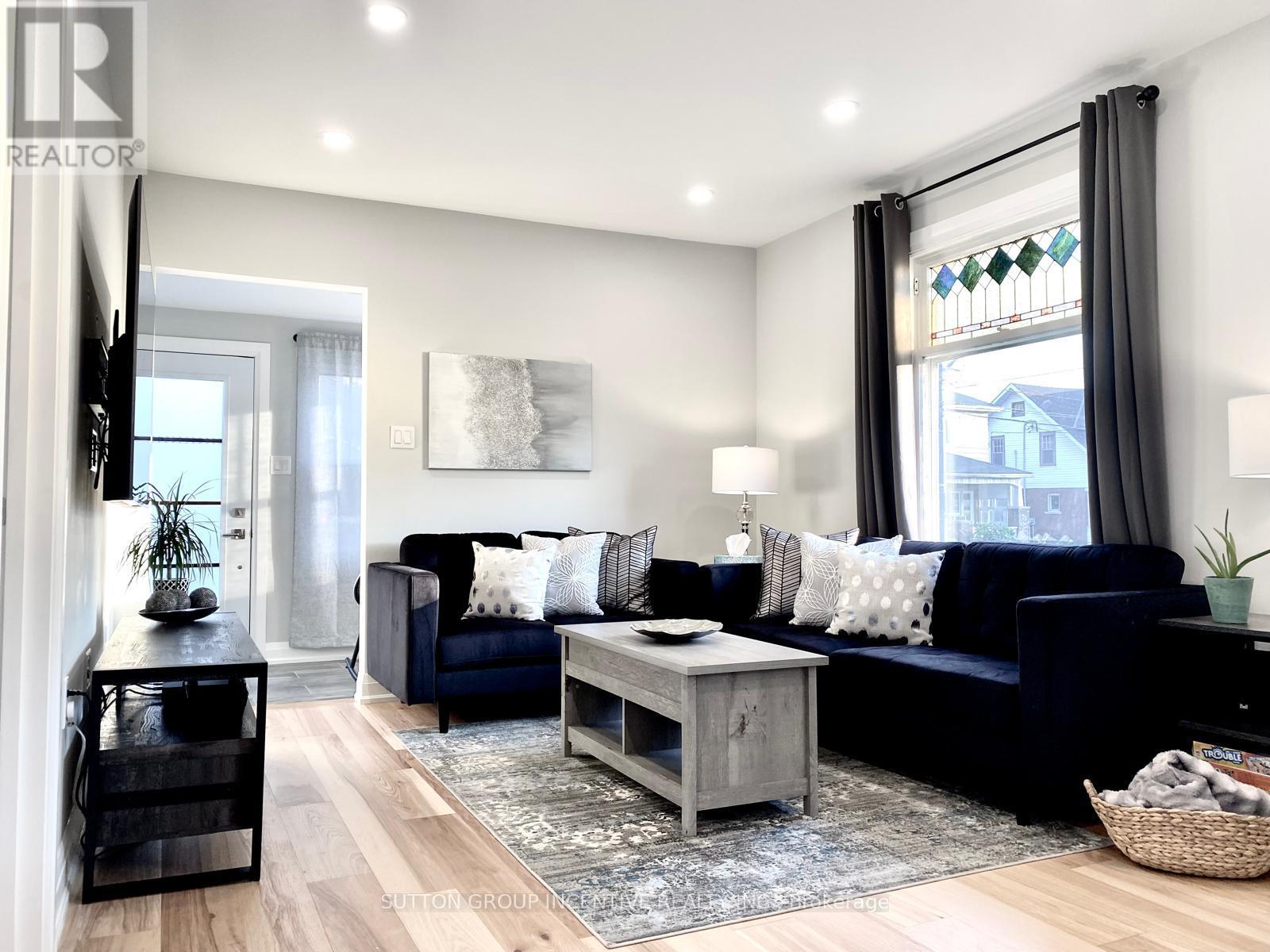 5151 KITCHENER STREET - 18