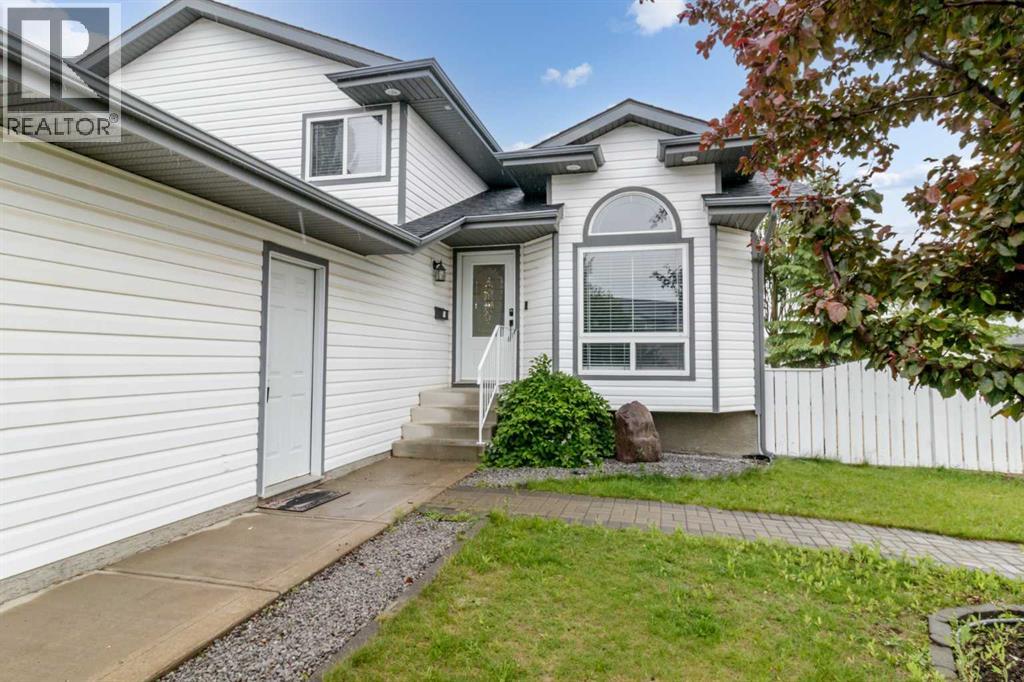 61 Premiere Crescent - photo 2