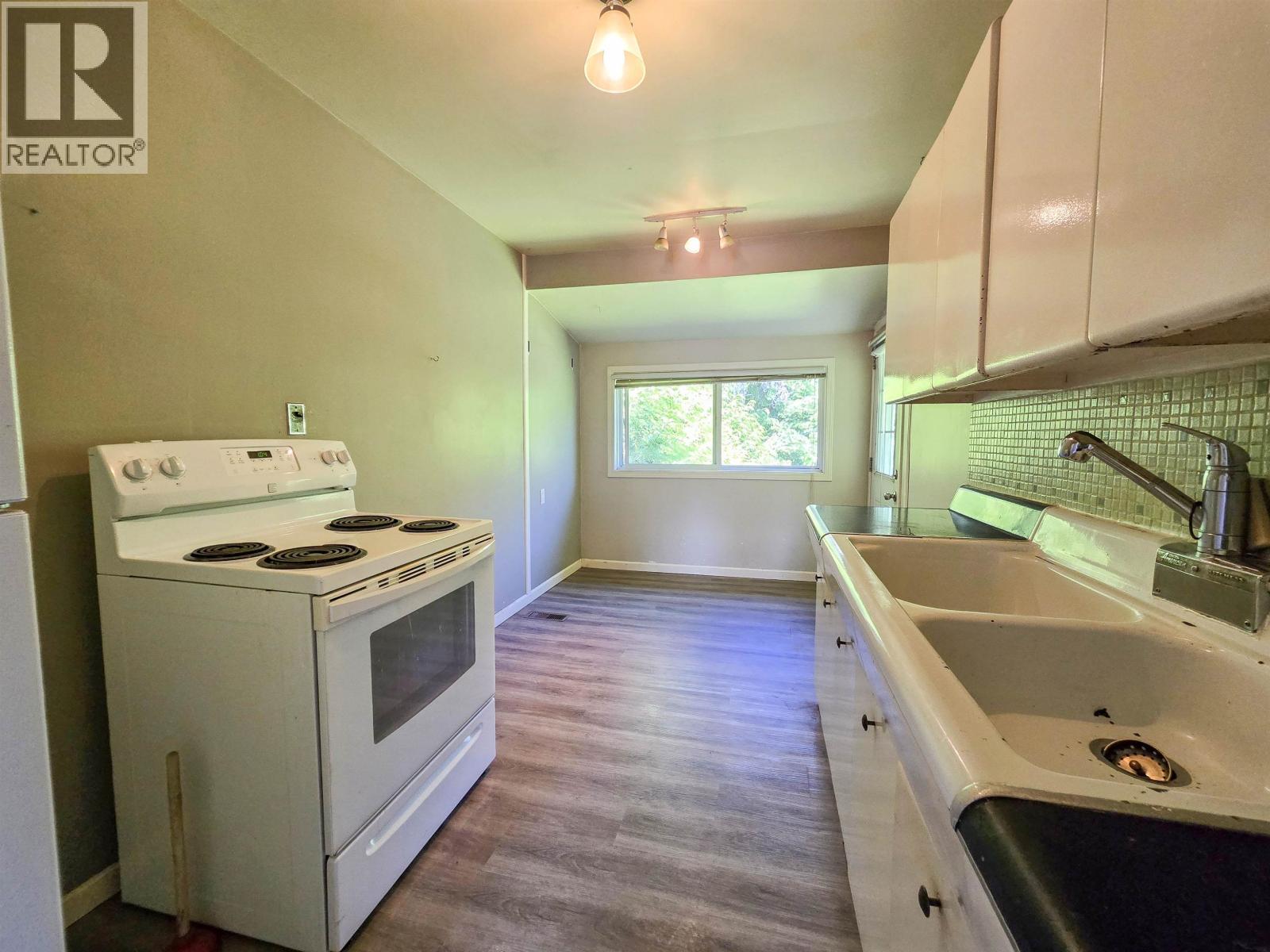 22 GANNET CRESCENT - 4