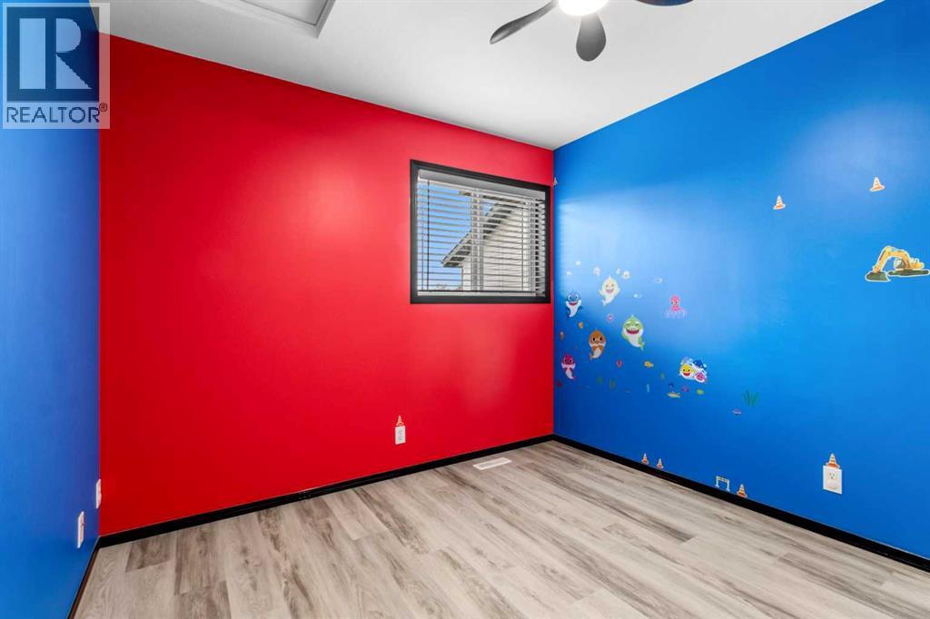 61 Premiere Crescent — photo 13
