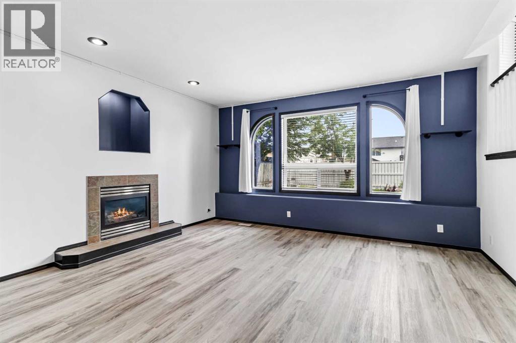 61 Premiere Crescent — photo 18