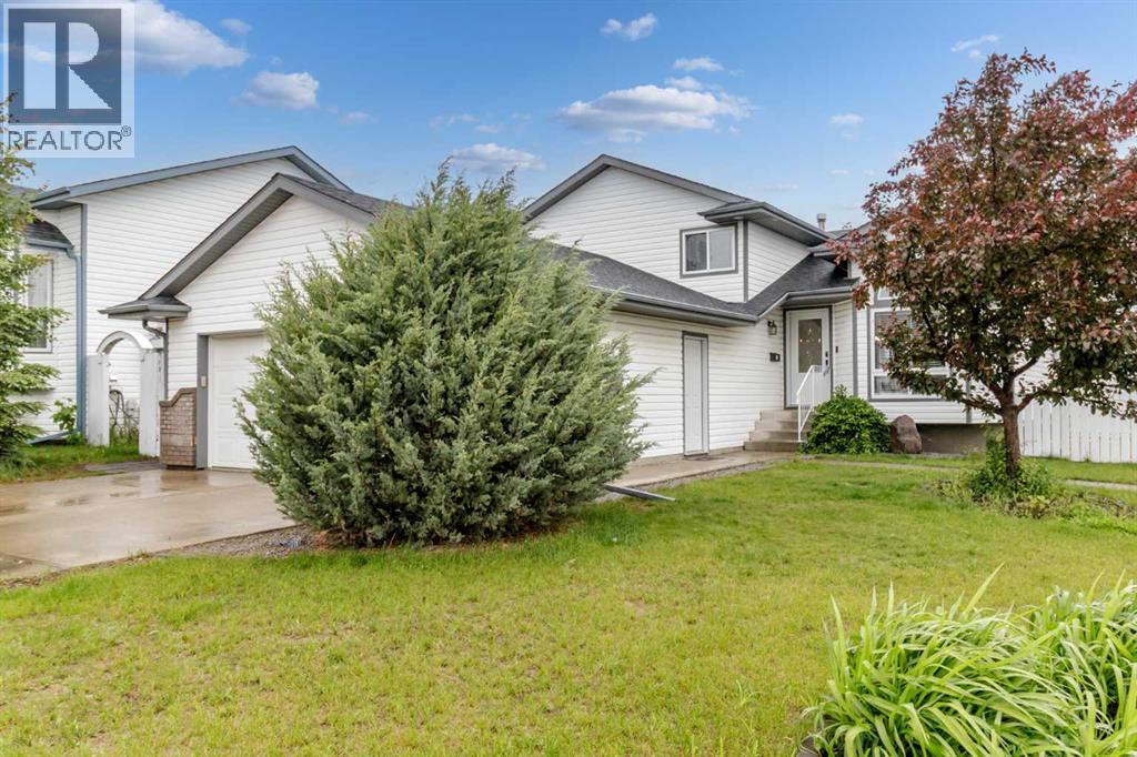 61 Premiere Crescent — photo 35