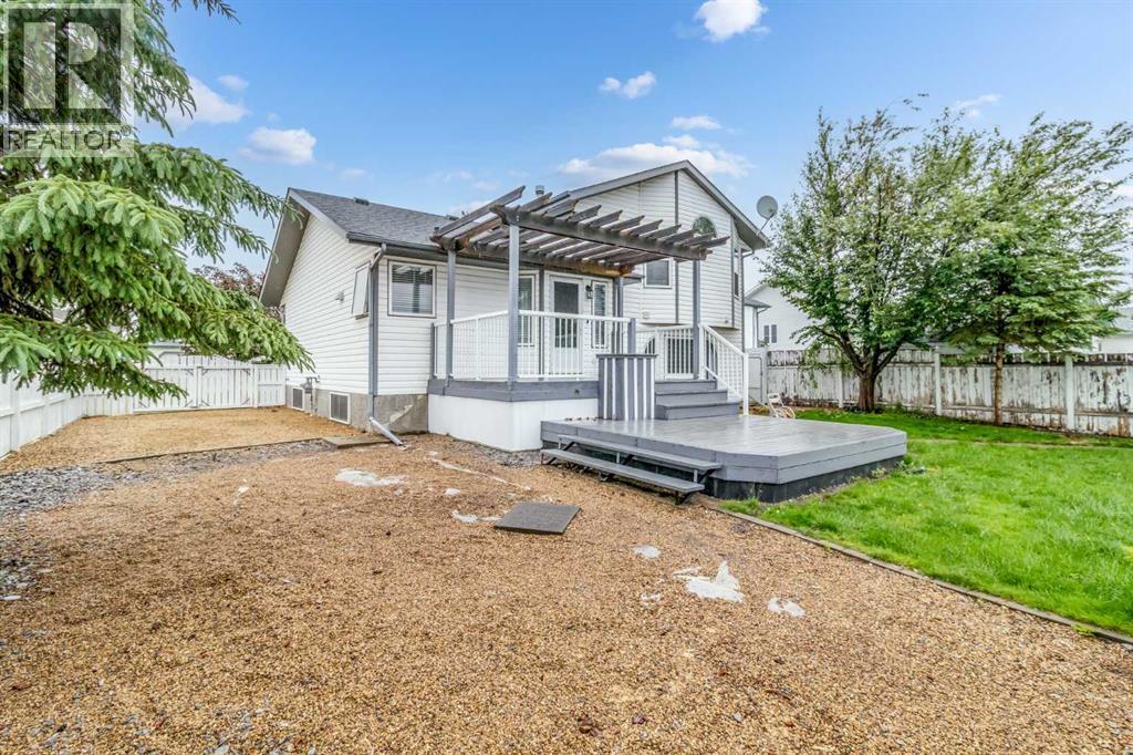 61 Premiere Crescent — photo 31