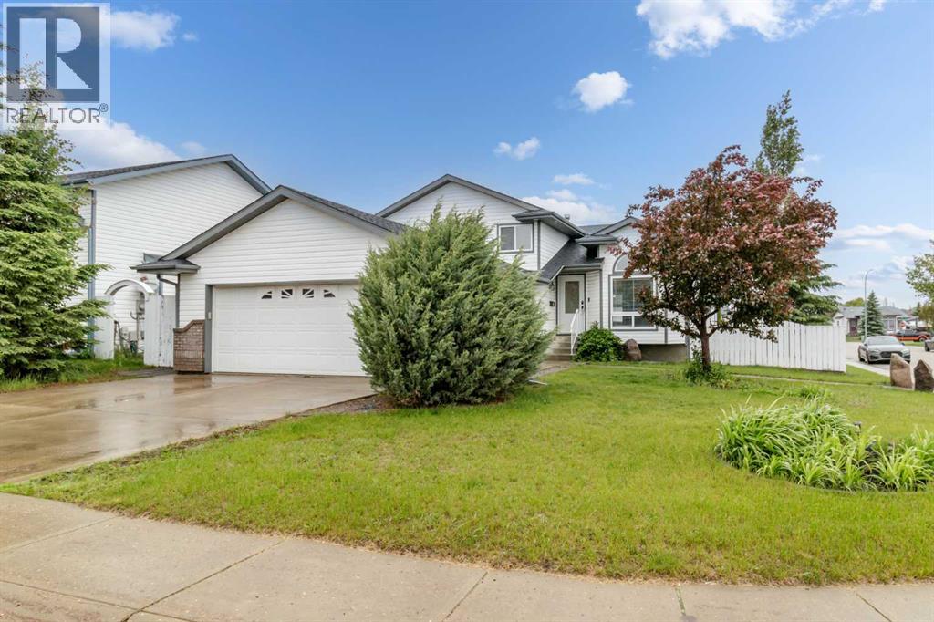 61 Premiere Crescent — photo 34