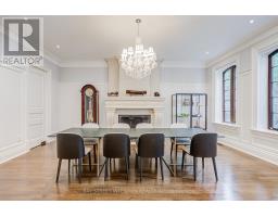 Family room - 9 Highland Court, Aurora, ON L4G2S9 Photo 6