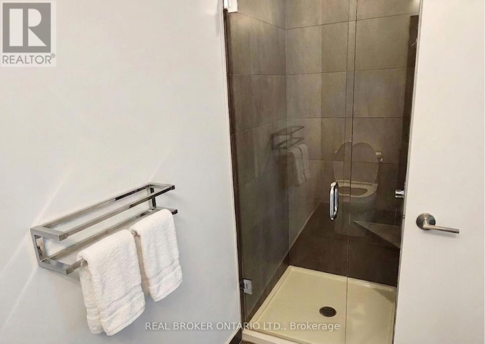 #2905 1000 PORTAGE PARKWAY - 6