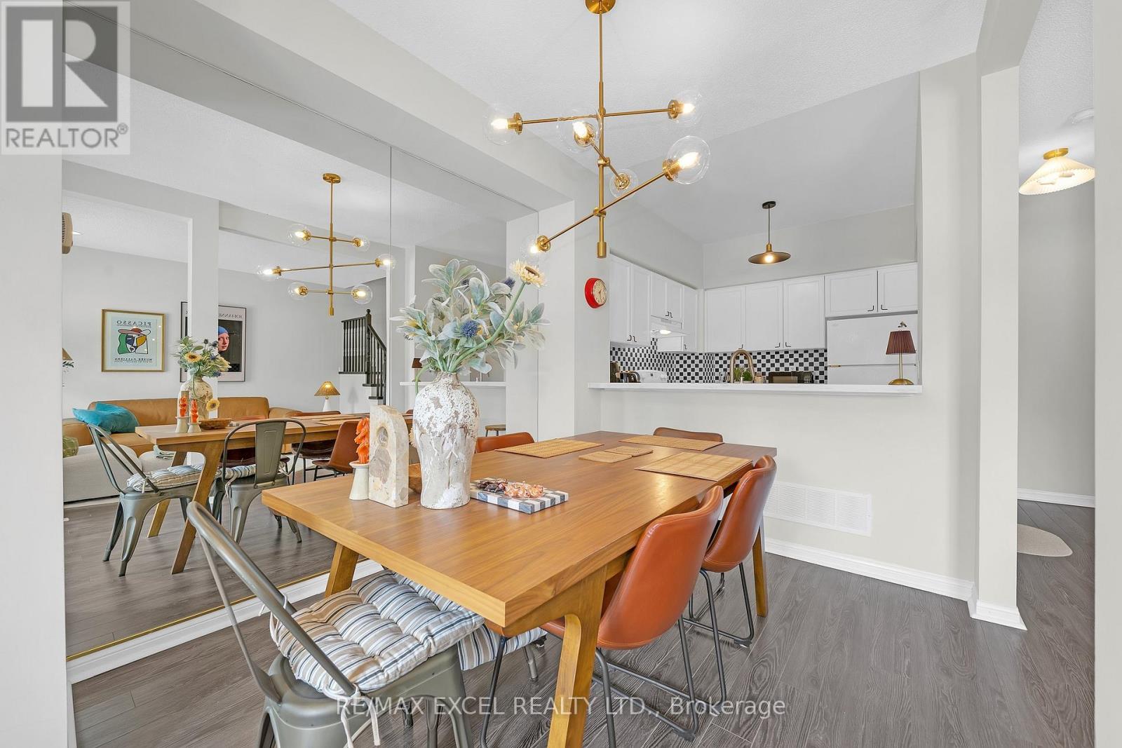 #3 10 COX BOULEVARD - 14