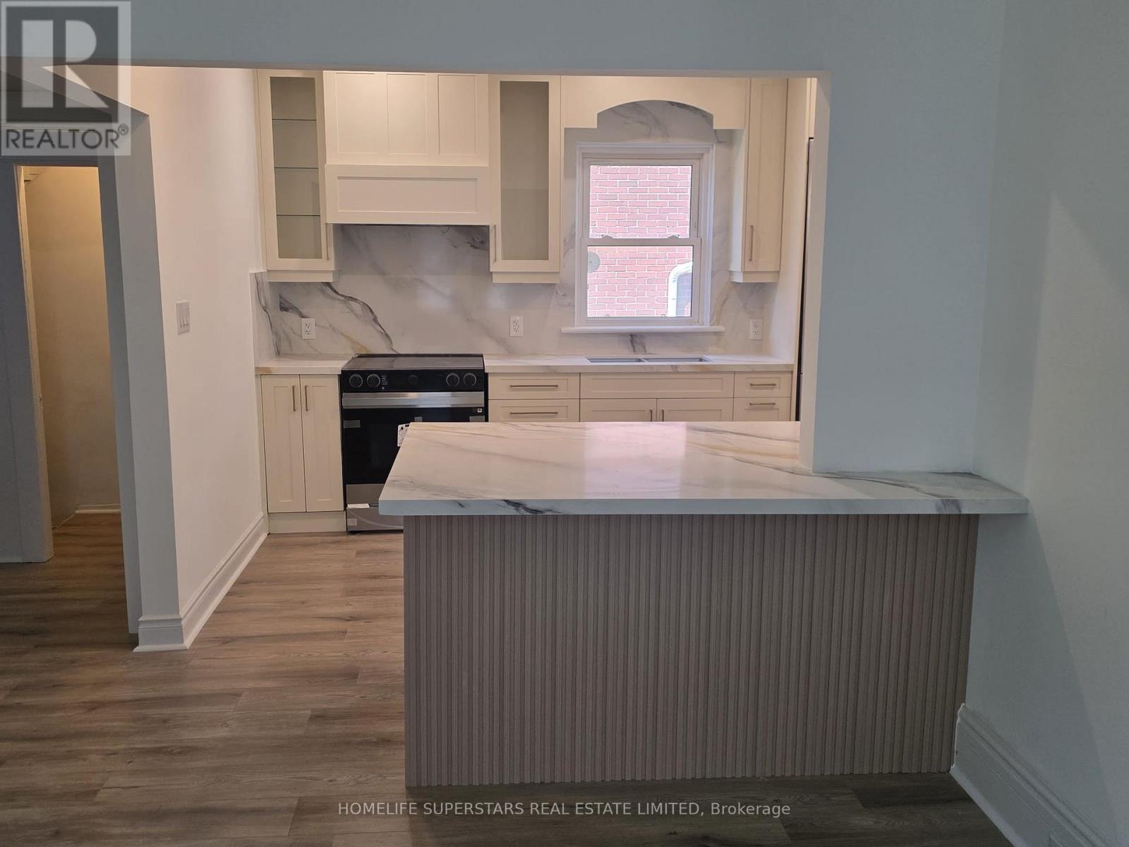 103 ARDEN AVENUE - 5