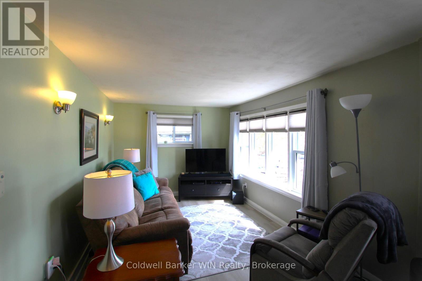 383 WELLINGTON STREET E - 8