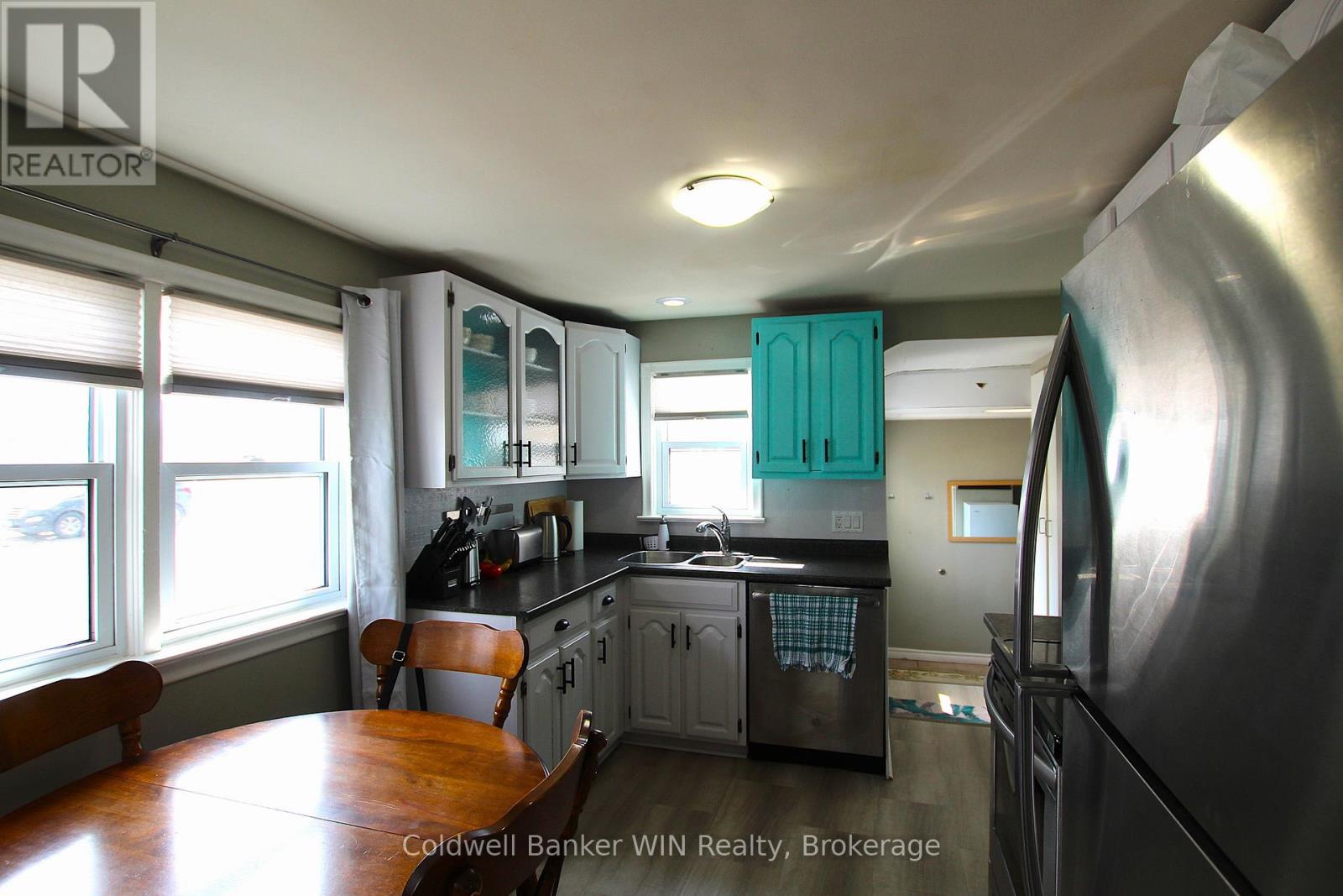 383 WELLINGTON STREET E - 5