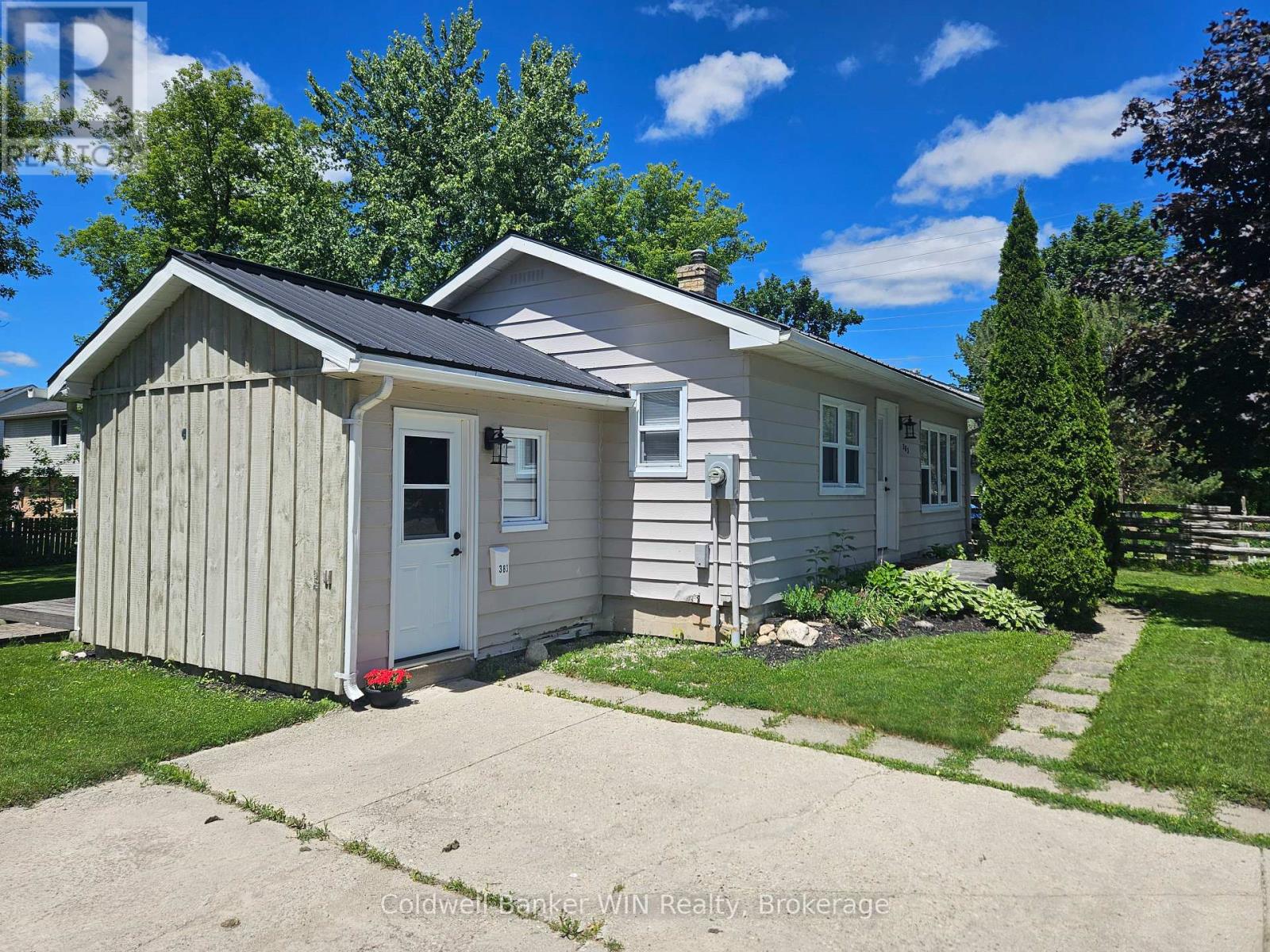383 WELLINGTON STREET E - 2