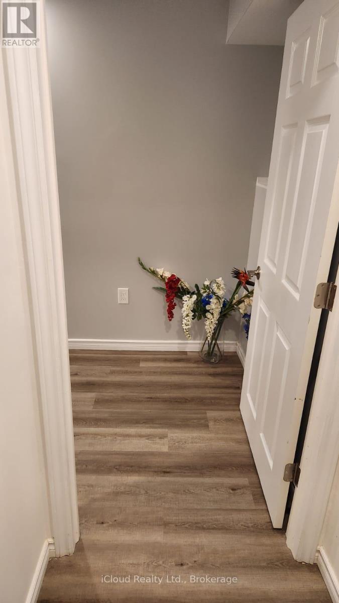 8678 CHICKORY TRAIL - 23