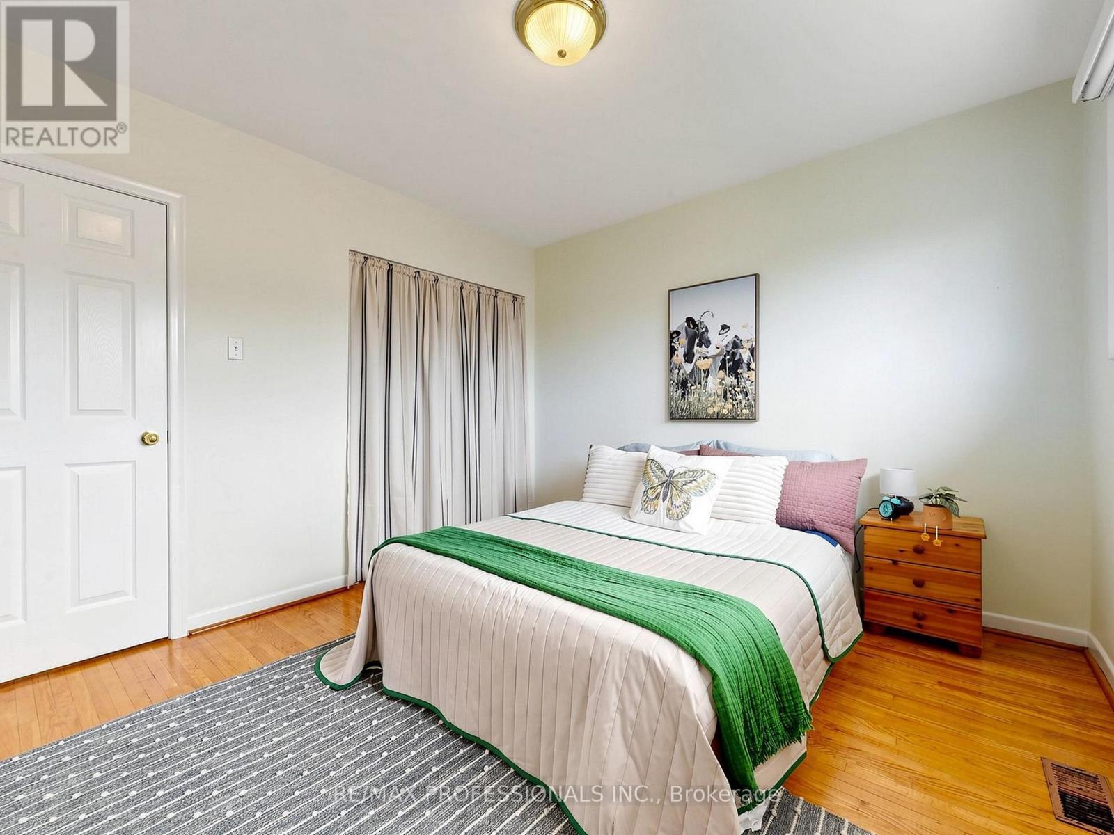 19 DAVELAYNE ROAD - 12