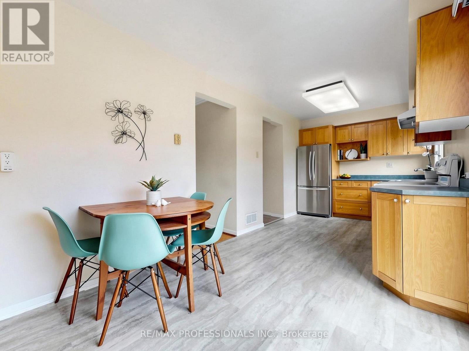 19 DAVELAYNE ROAD - 8