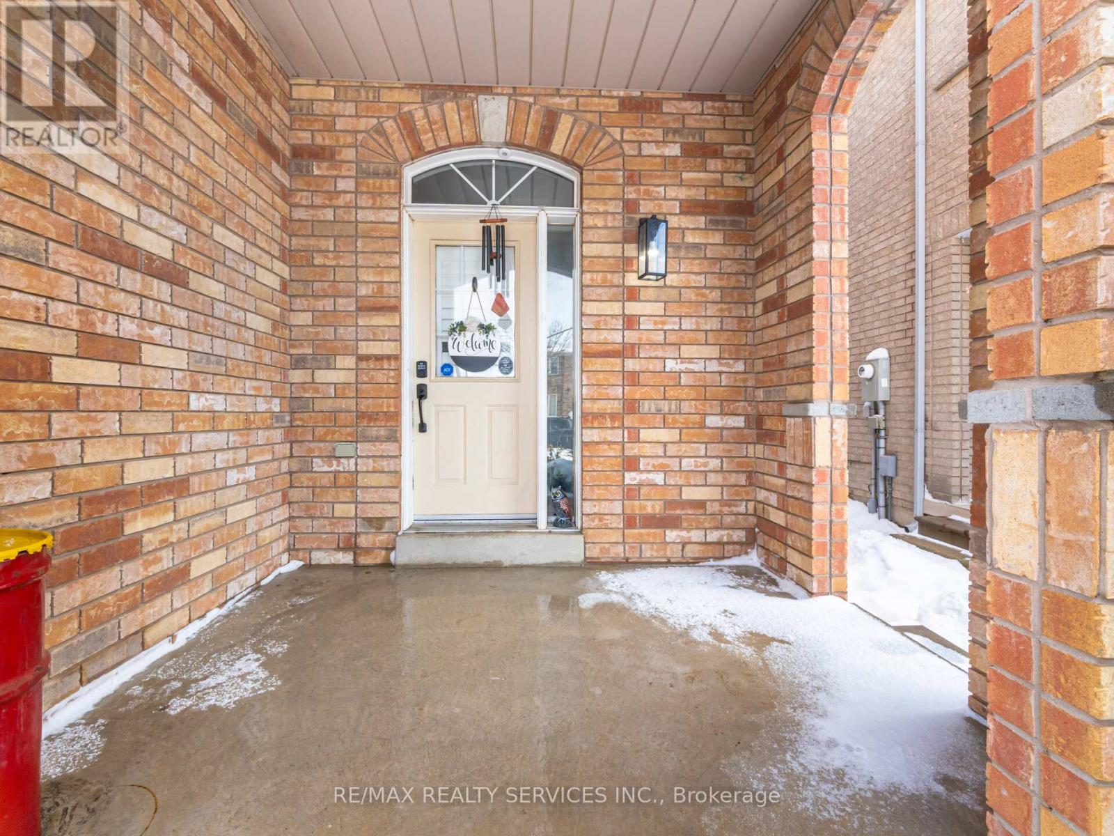 33 SEWELLS LANE - 5