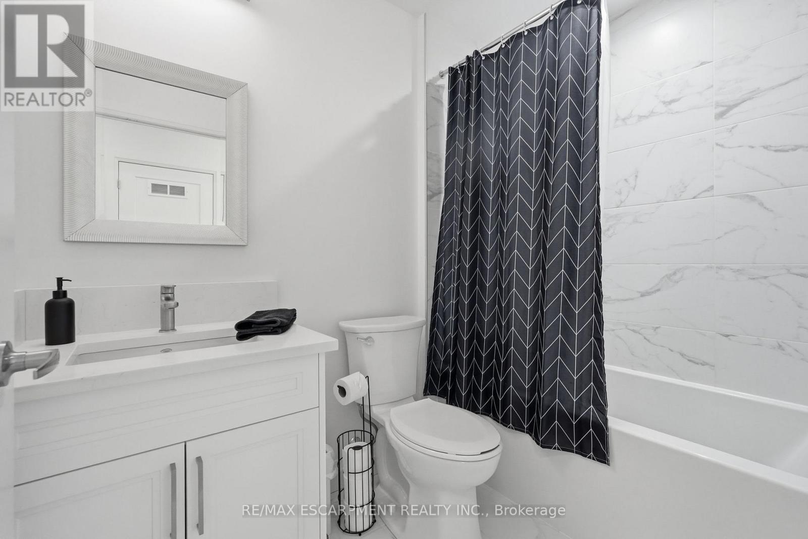 #909 500 BROCK AVENUE - 29