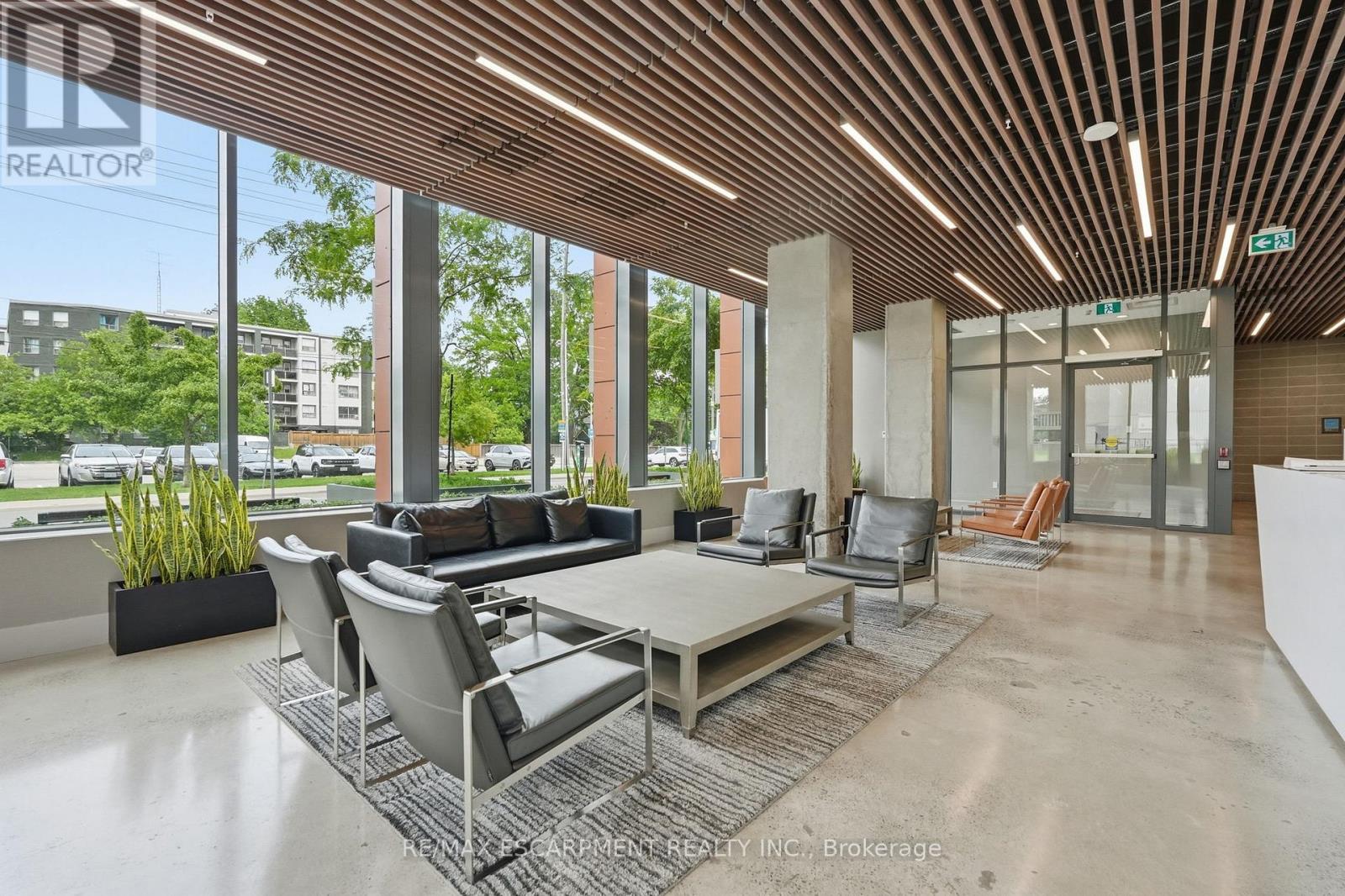 #909 500 BROCK AVENUE - 49