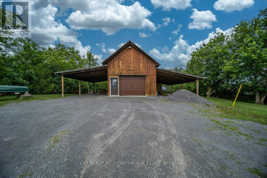 731 B COUNTY RD 9 - 35