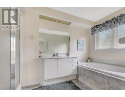 7 Westpointe Crescent, Ottawa, ON K2G5Z1 Photo 21