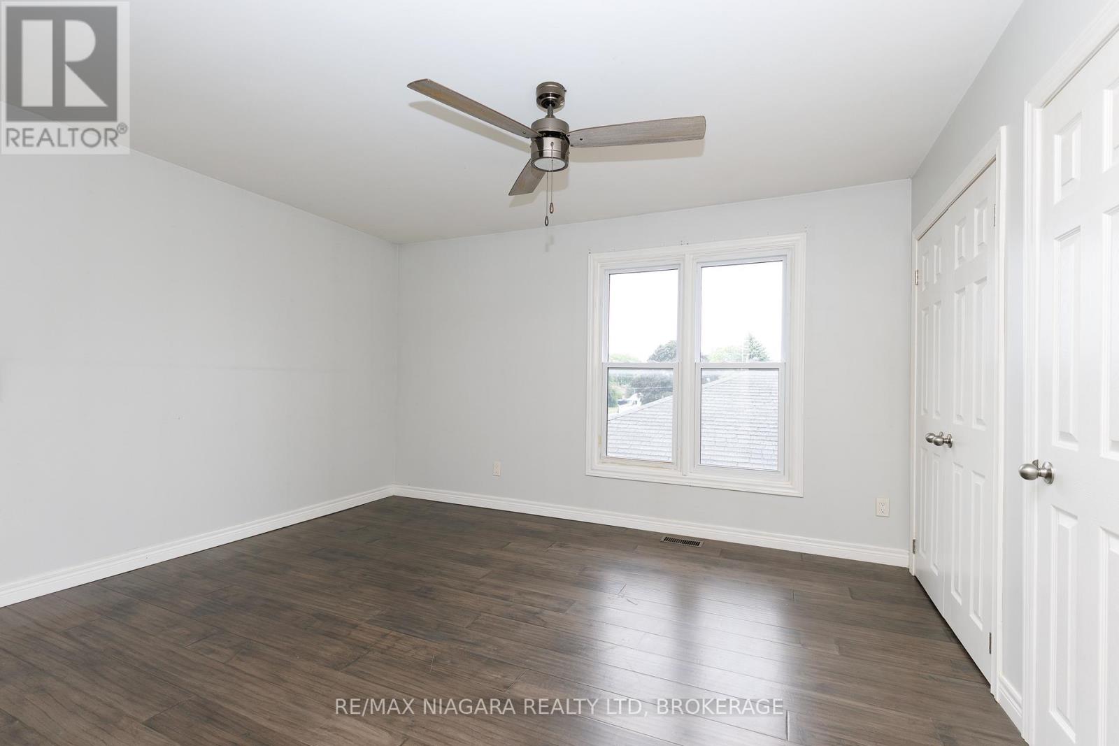 #1 252 BERTIE STREET - 11