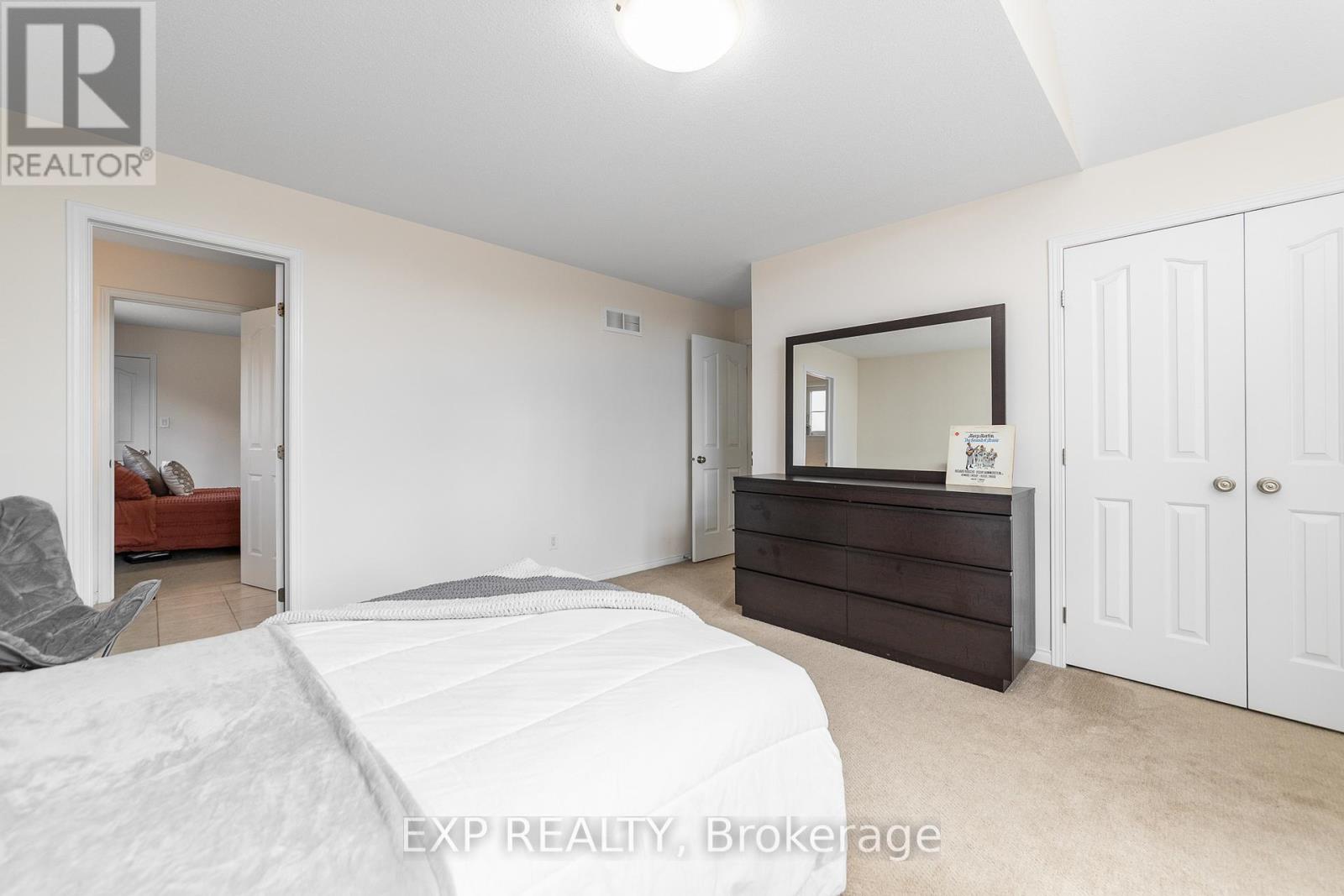 167 CHENOA WAY - 33