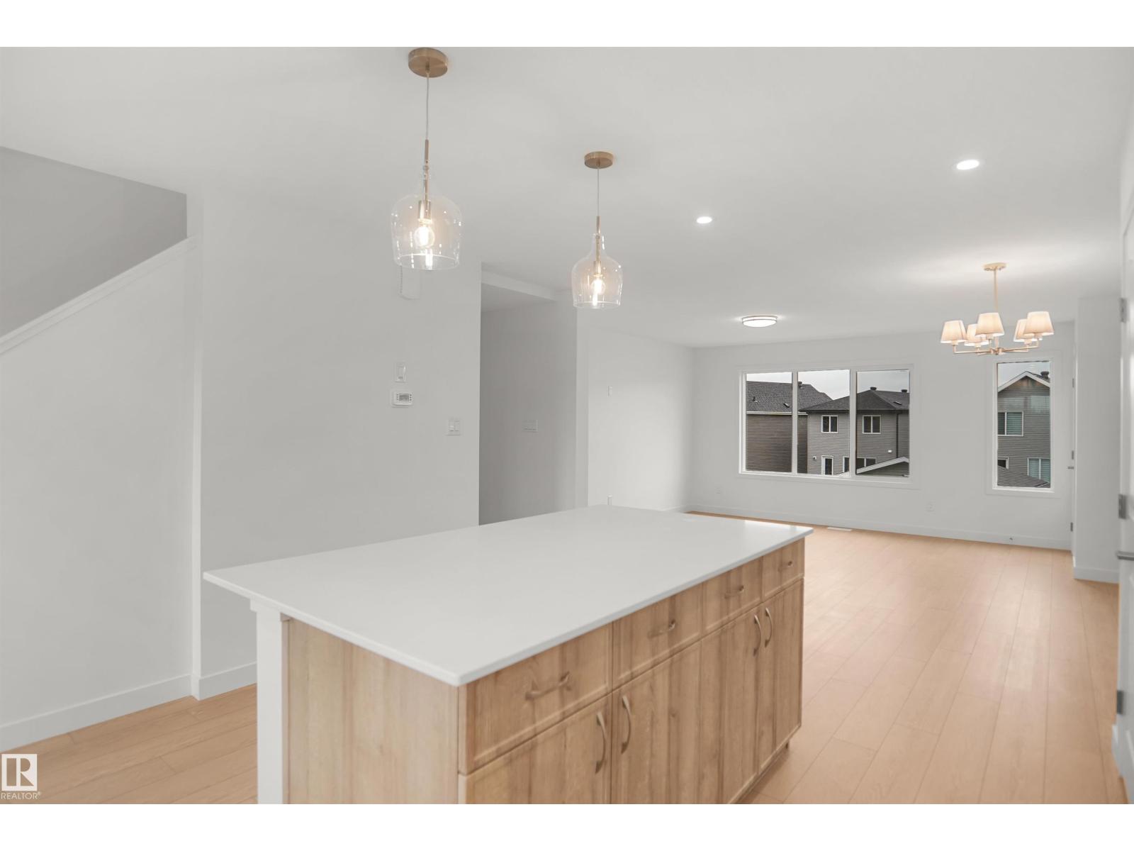 13131 214 ST NW - 10