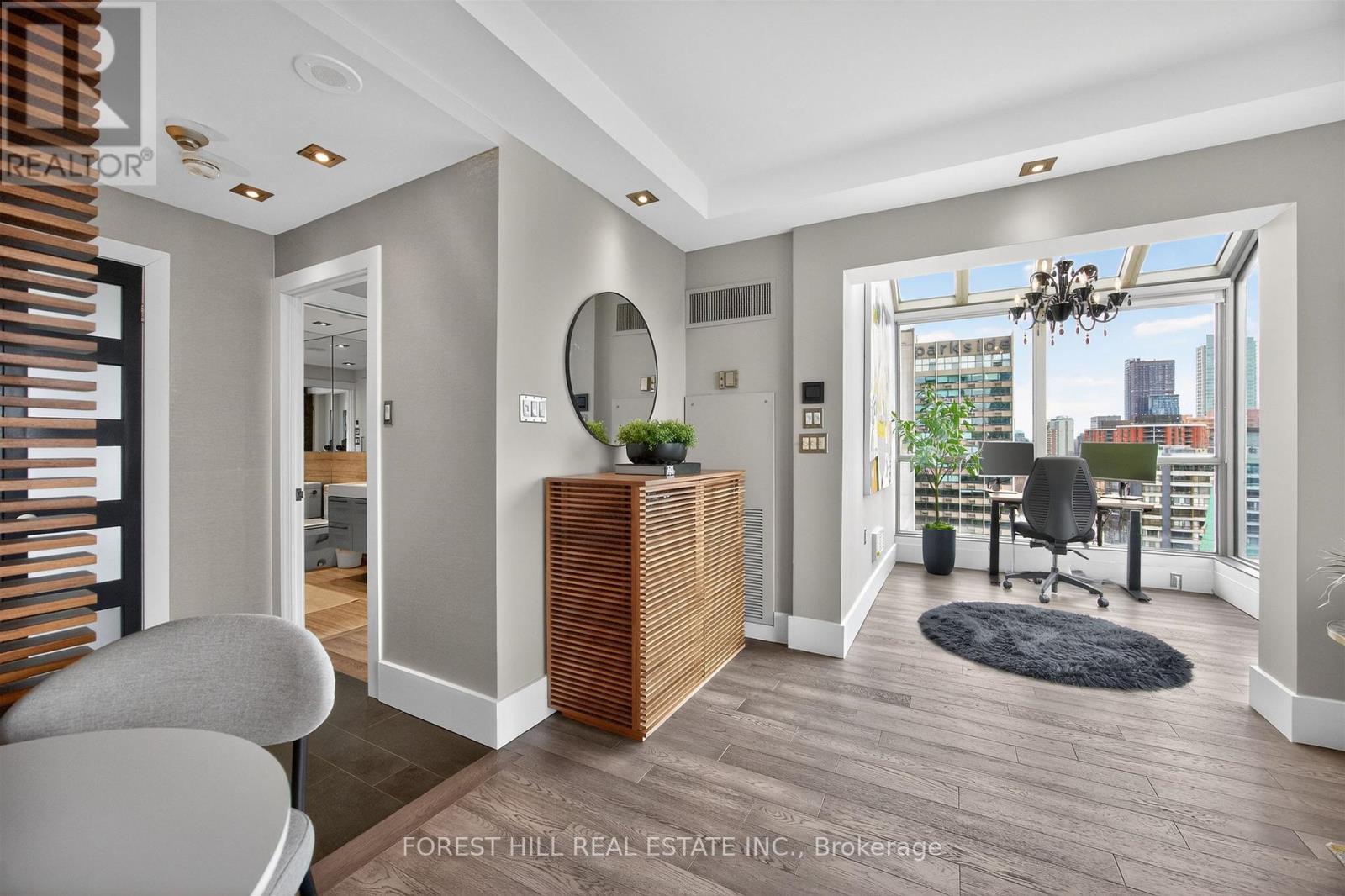 #PH 3 298 JARVIS STREET - 9
