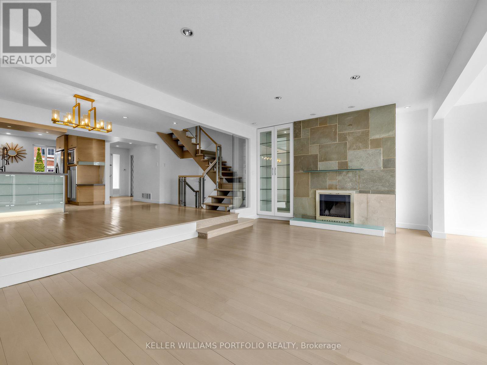 59 CRICKLEWOOD CRESCENT - 15