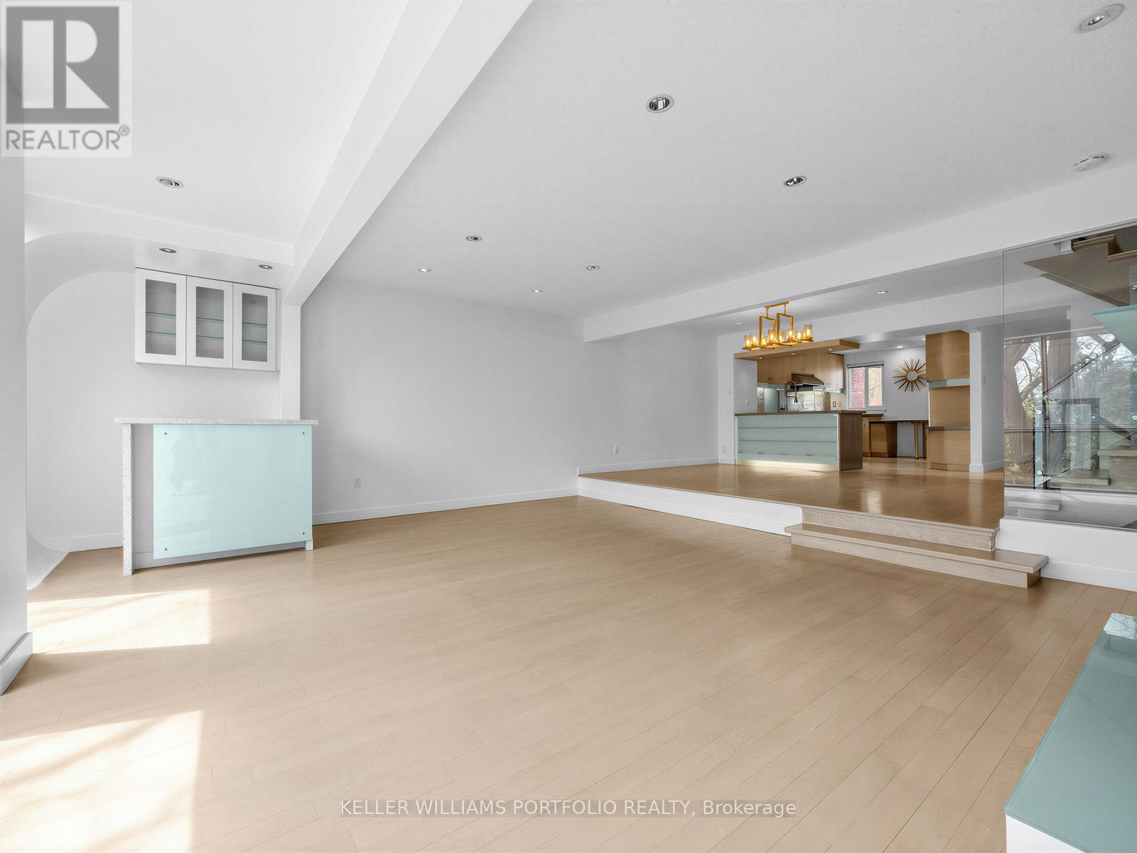 59 CRICKLEWOOD CRESCENT - 14