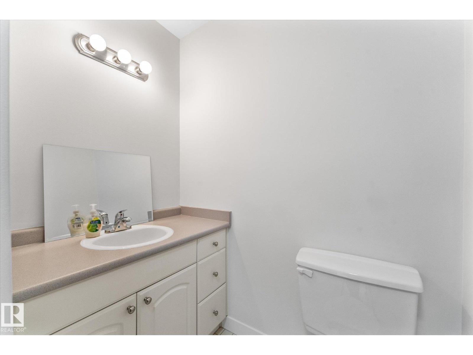 44 Arlington DR - 19