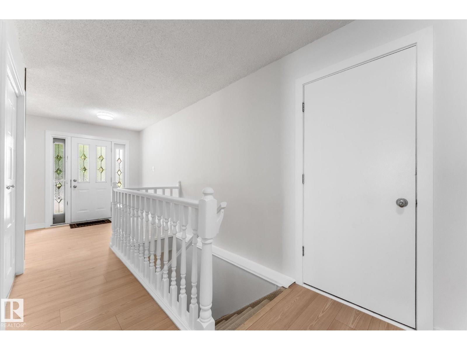 44 Arlington DR - 25