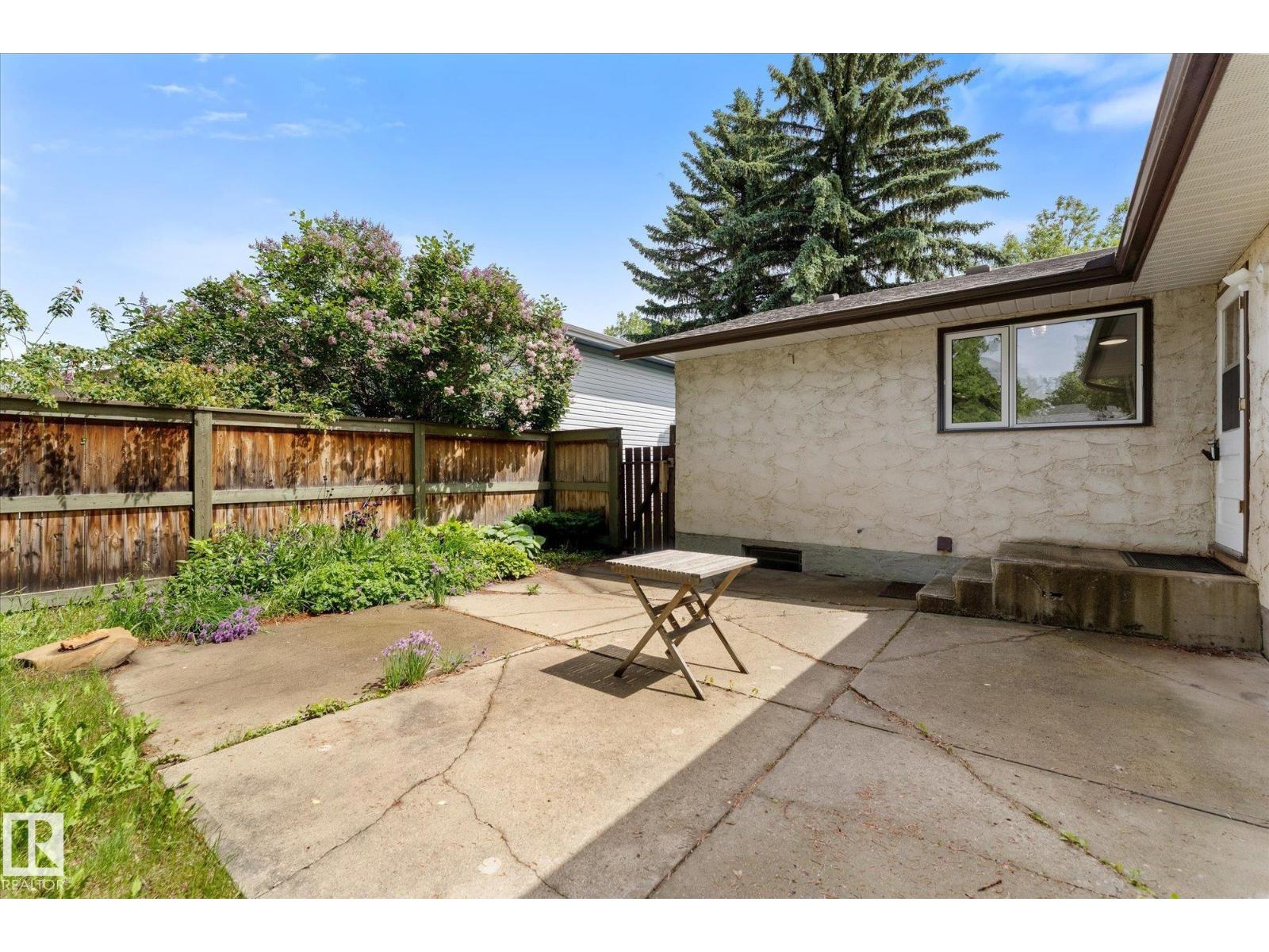44 Arlington DR - 37