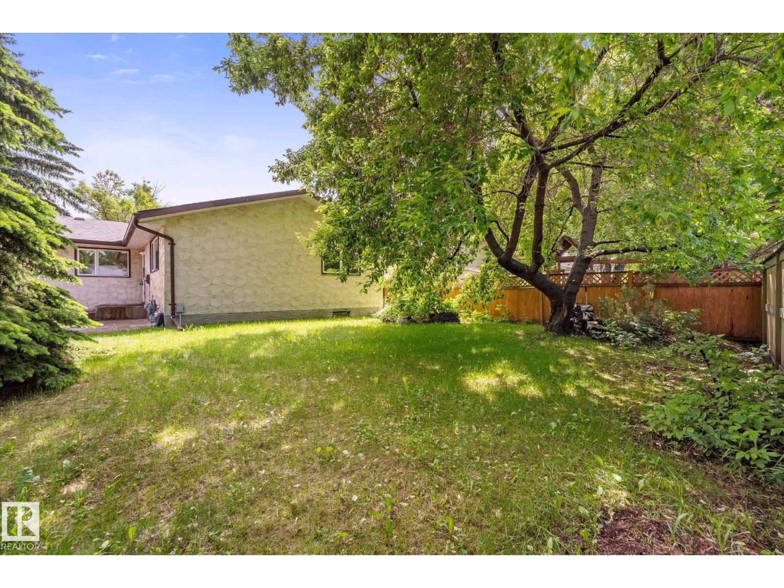 44 Arlington DR - 39