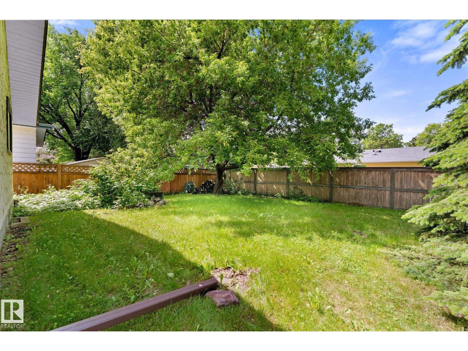 44 Arlington DR - 40