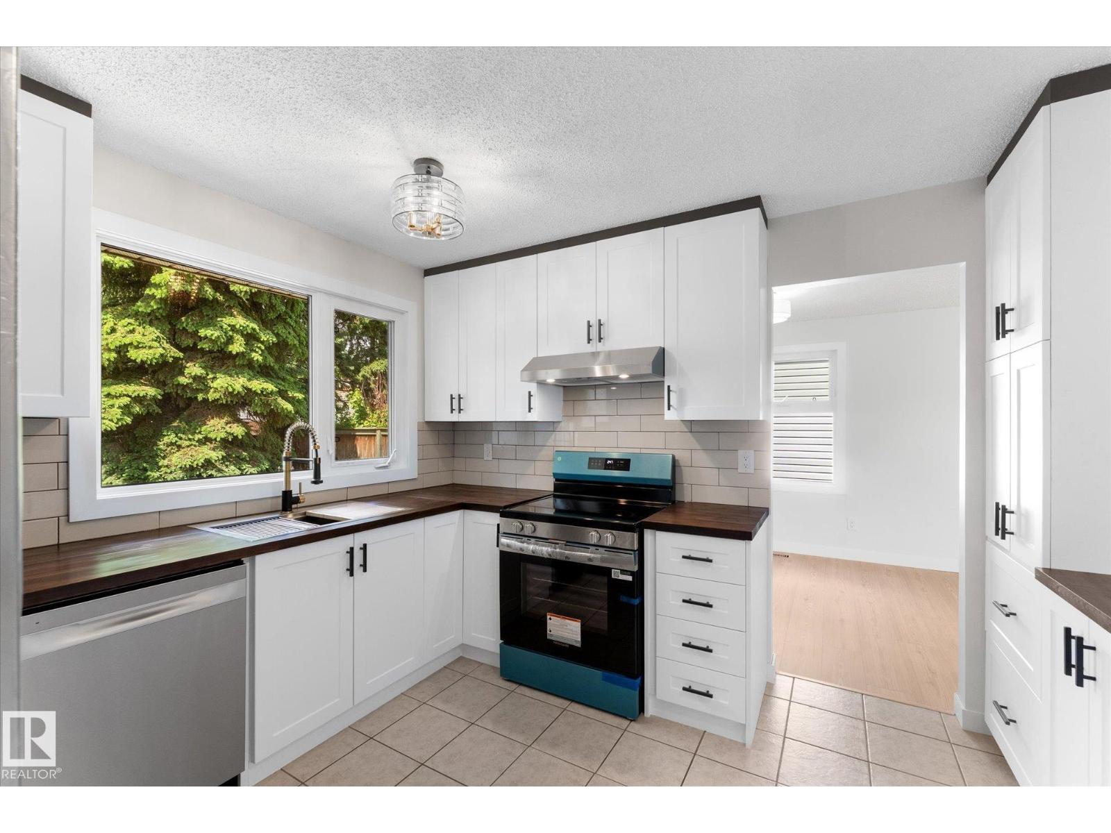 44 Arlington DR - 5