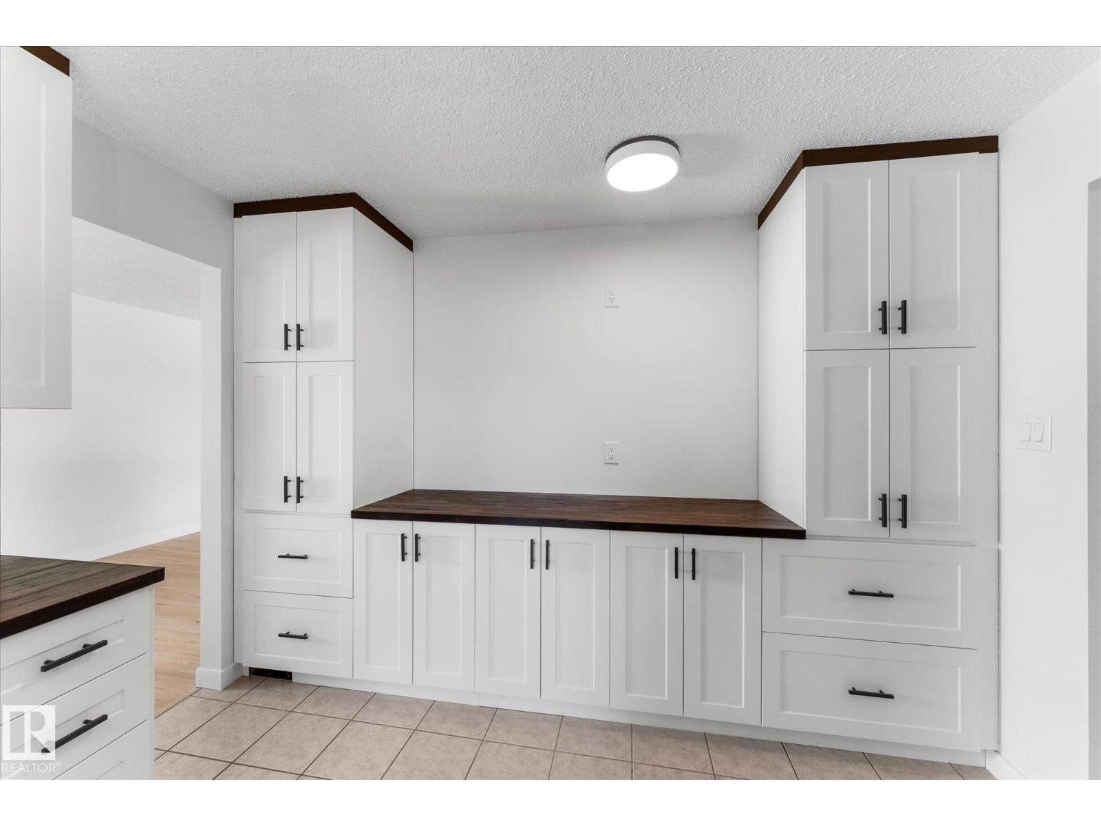 44 Arlington DR - 8