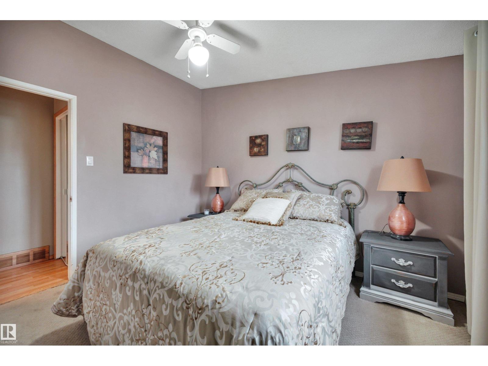 4207 47 ST - 15