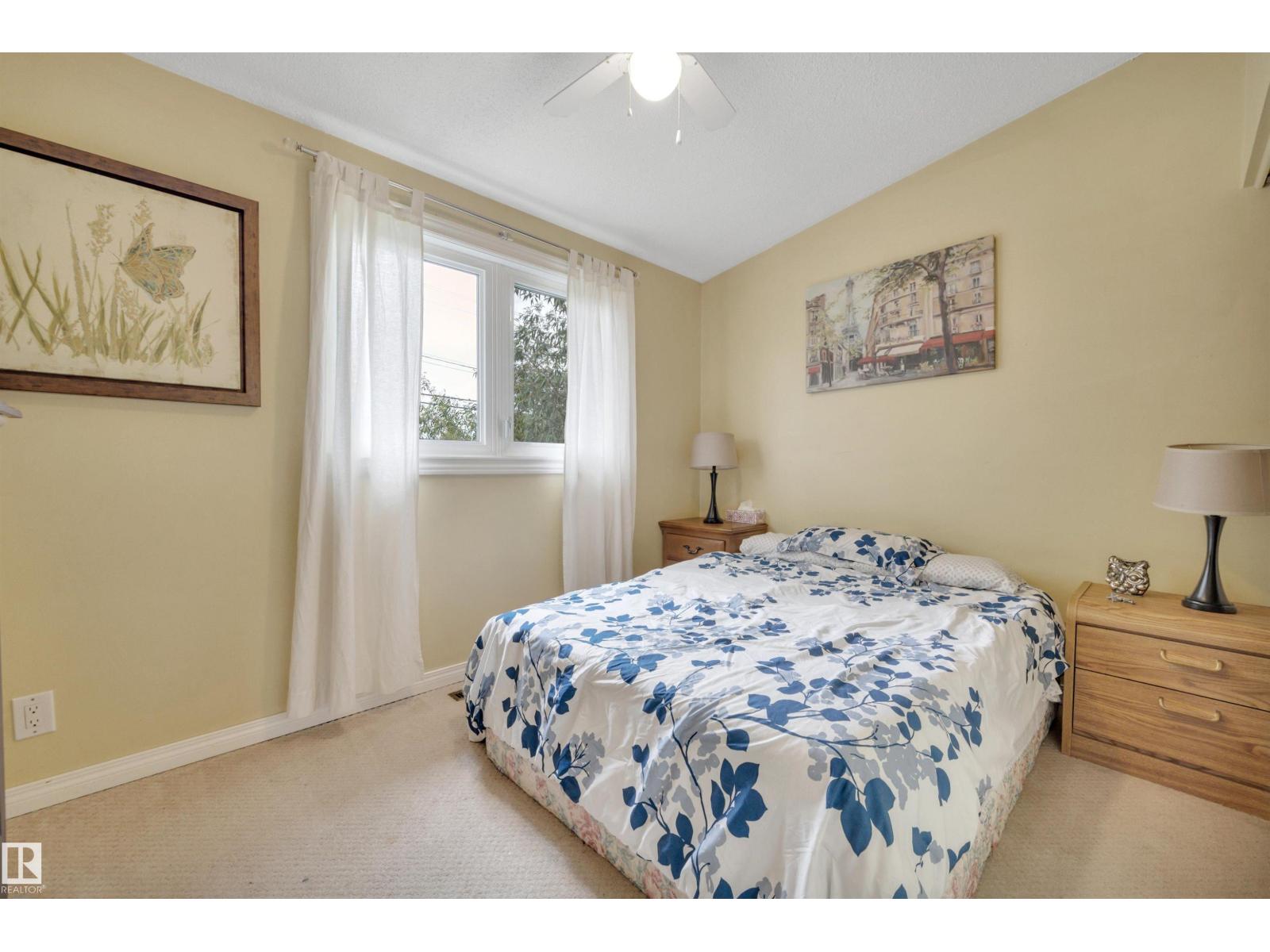 4207 47 ST - 16