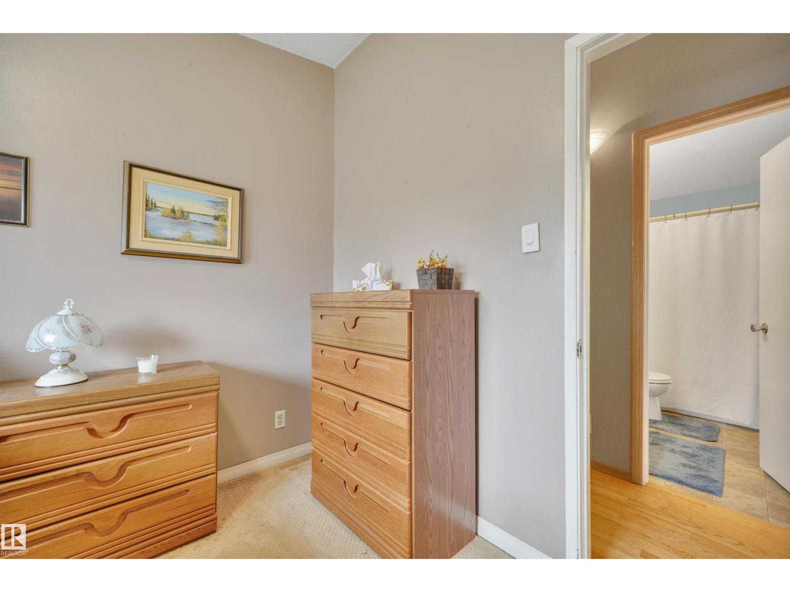 4207 47 ST - 20